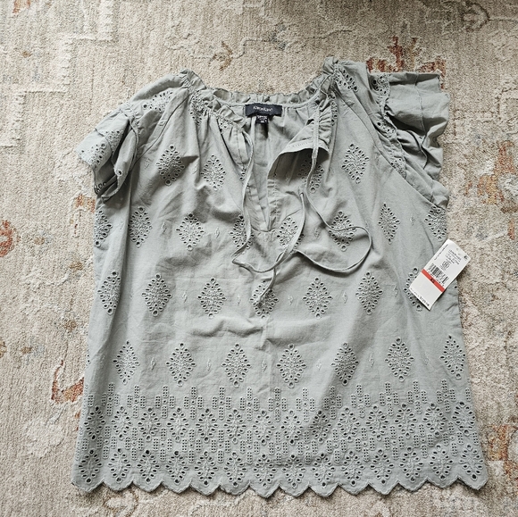 New Karen Kane top - Picture 6 of 6